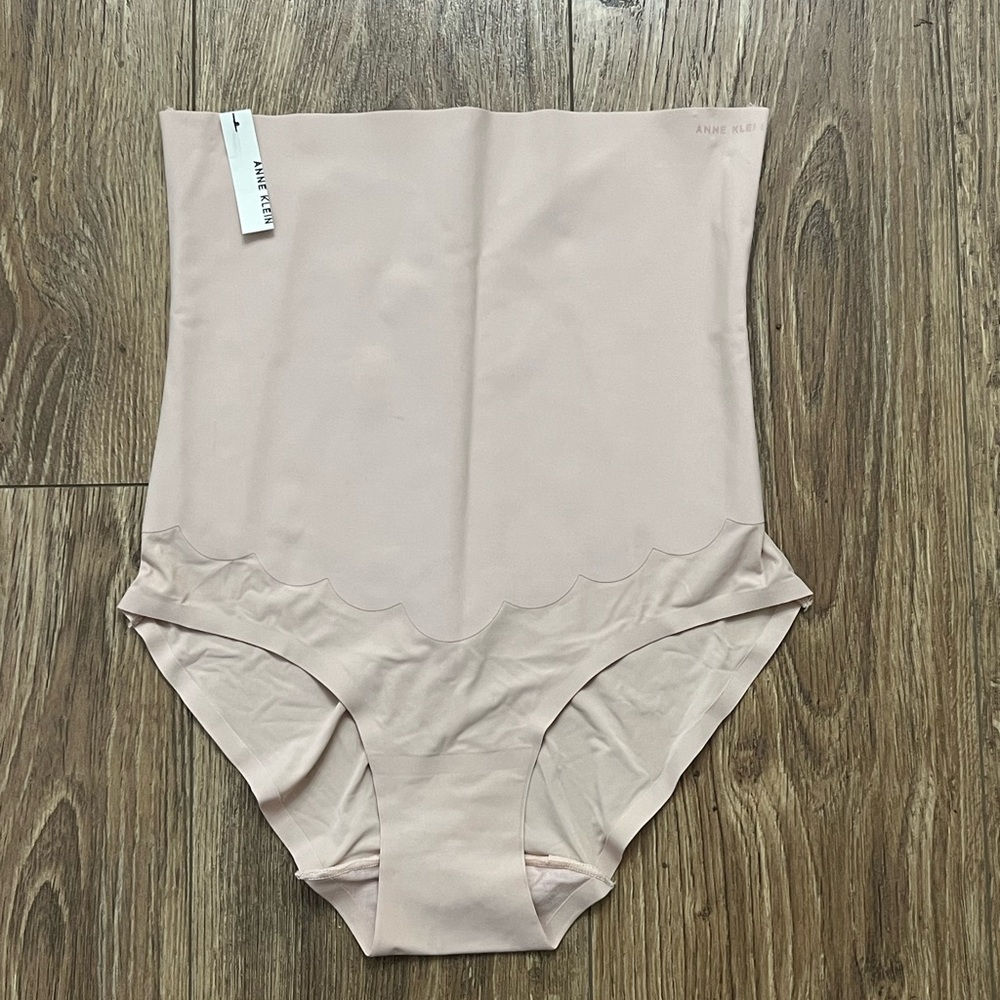 NWT Anne Klein Shapewear Beige Fabric Sz L MSRP $48
